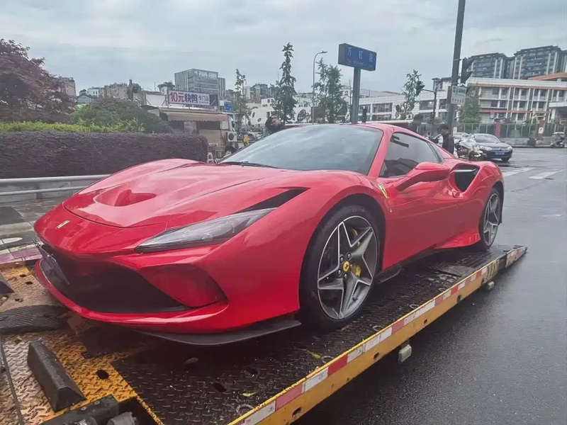 Ferrari F8