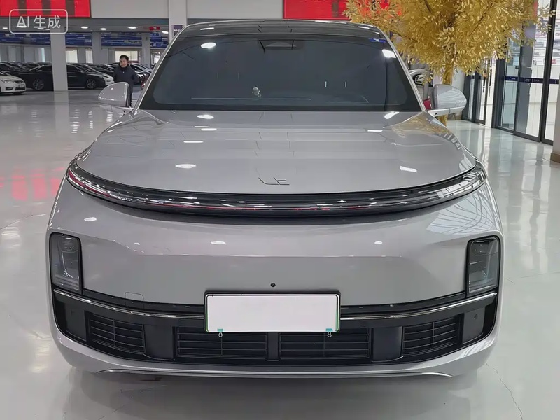 Li Auto L8