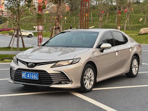 Toyota Camry 2021