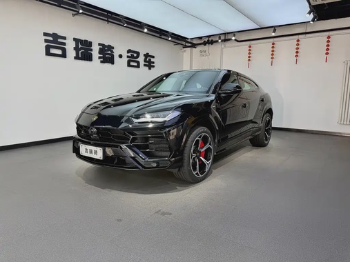 Lamborghini Urus 2021