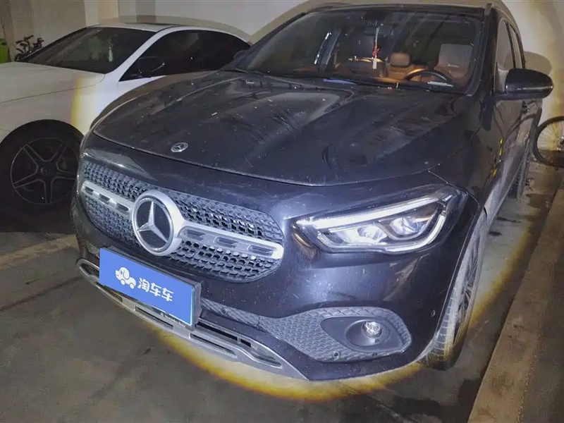 Mercedes-Benz GLA-Class