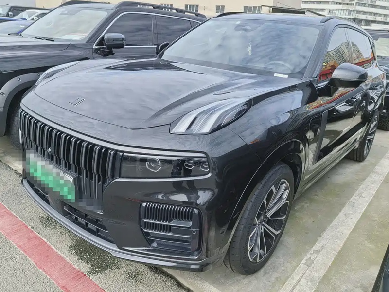 Lynk & Co 09