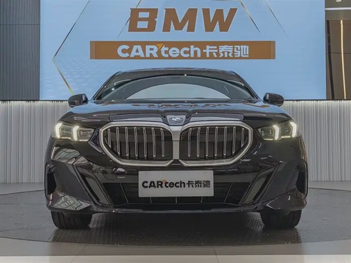BMW 5 Series 2025