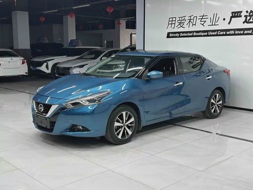 Nissan Bluebird 2015