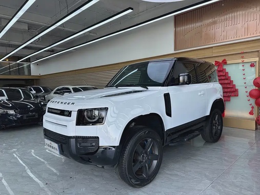 Land Rover Defender 2022