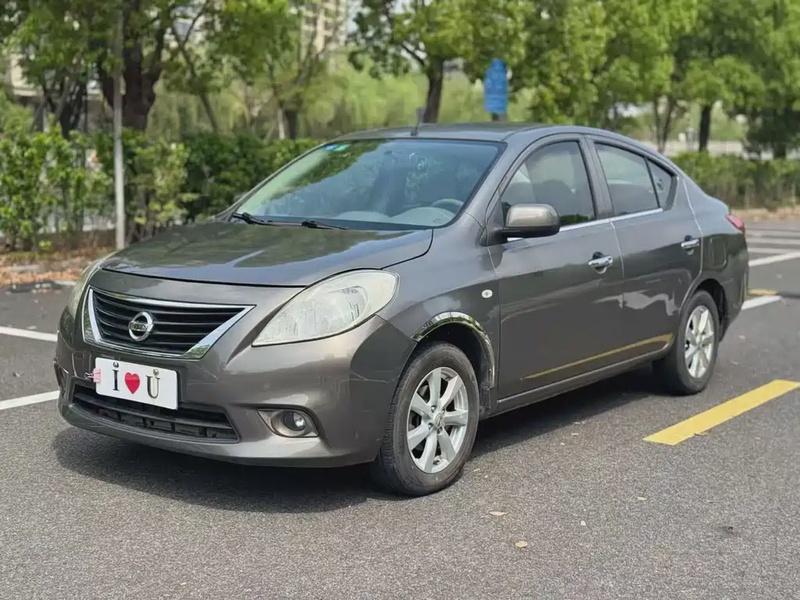Nissan Sunny