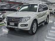 Mitsubishi Pajero 2020