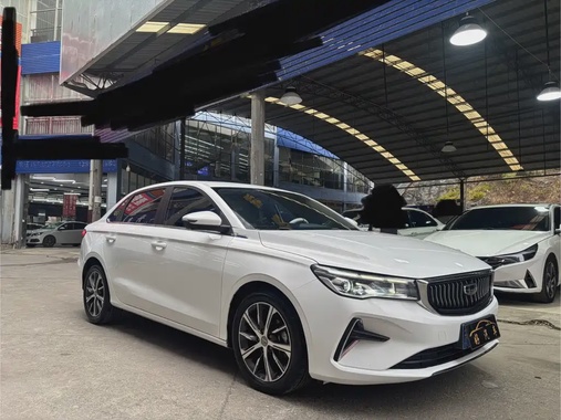 Geely Emgrand 2021