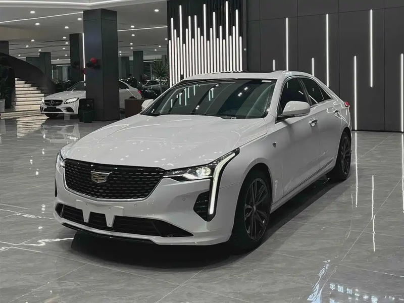 Cadillac CT4