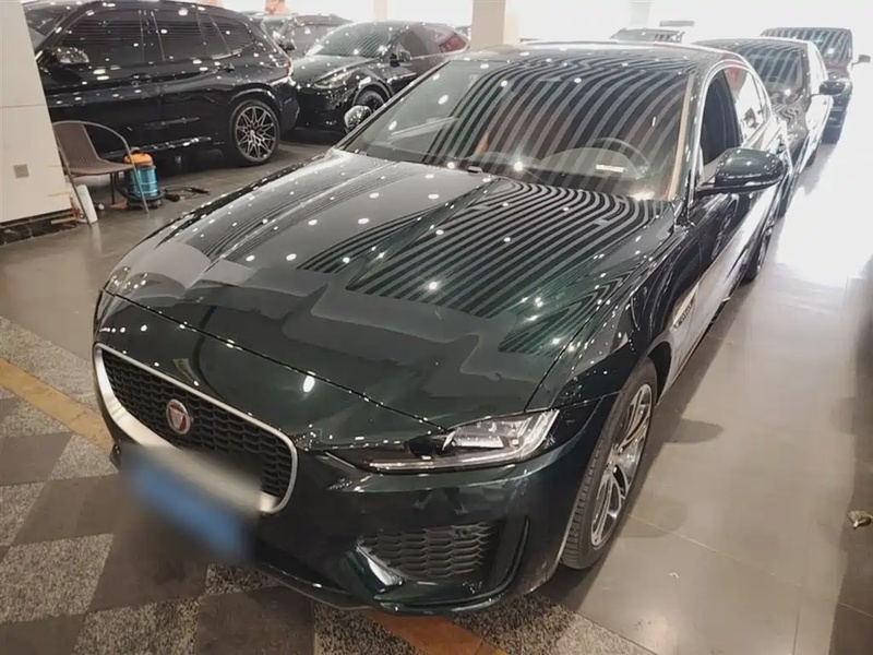 Jaguar XE