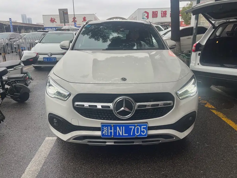 Mercedes-Benz GLA-Class