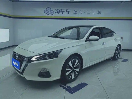 Nissan Teana 2022