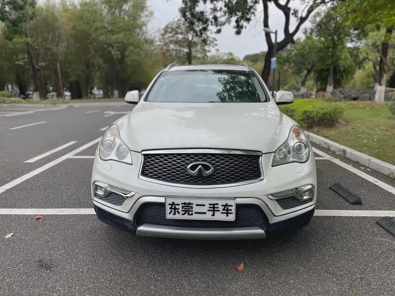 Infiniti QX50