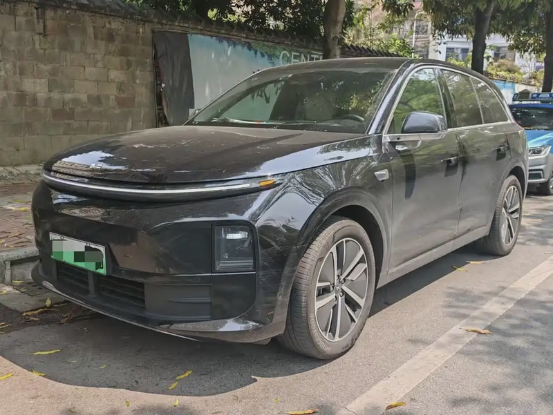 Li Auto L6