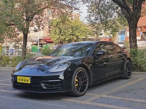 Porsche Panamera 2022