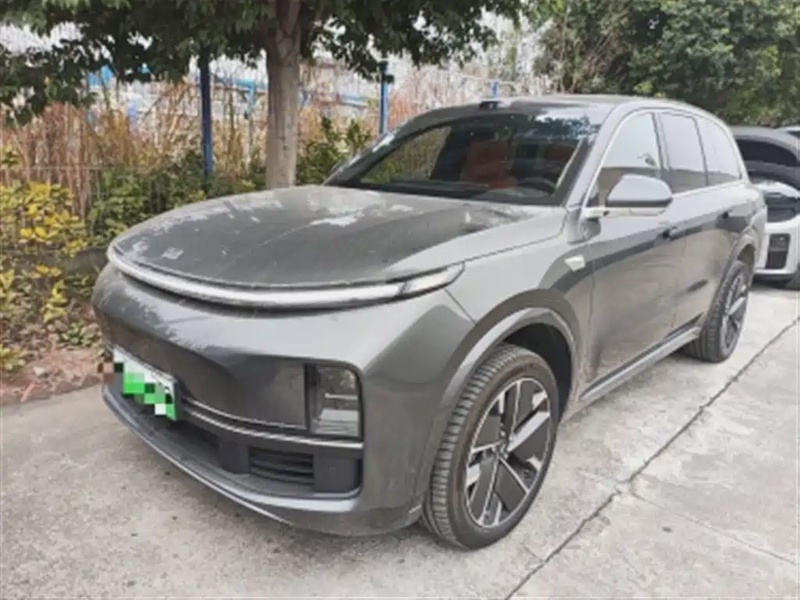 Li Auto L8