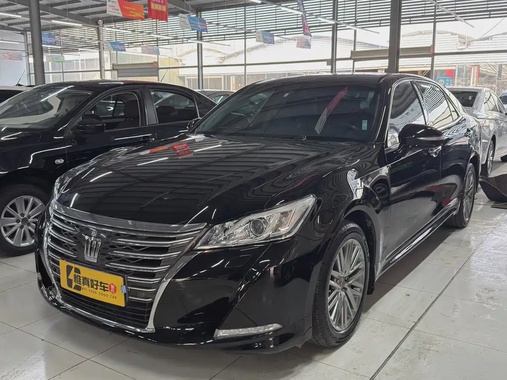 Toyota Crown 2017