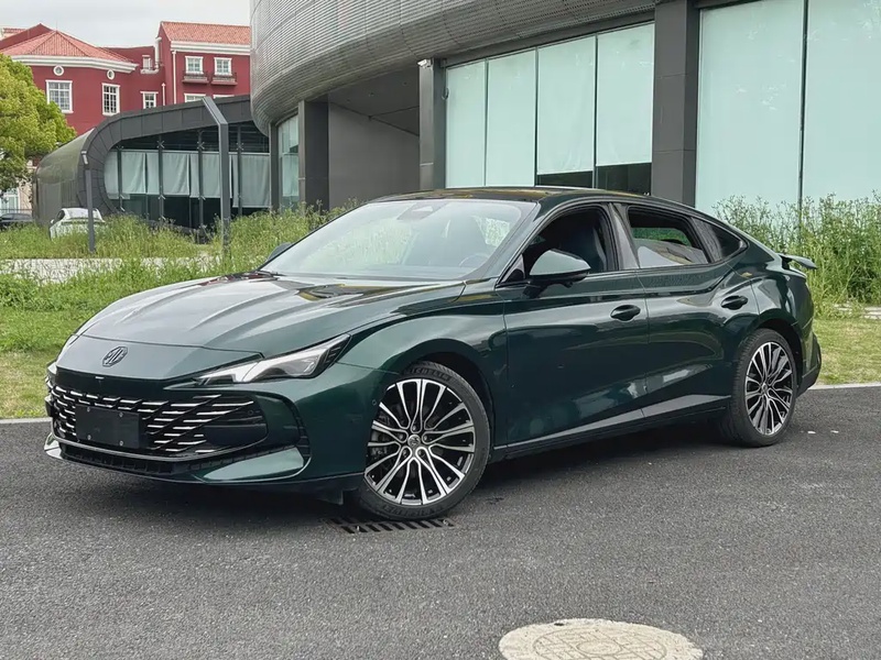 MG MG7
