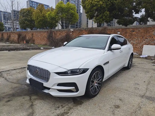 Jaguar XE 2021