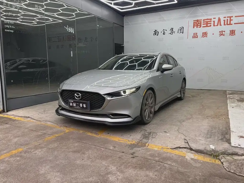 Mazda 3