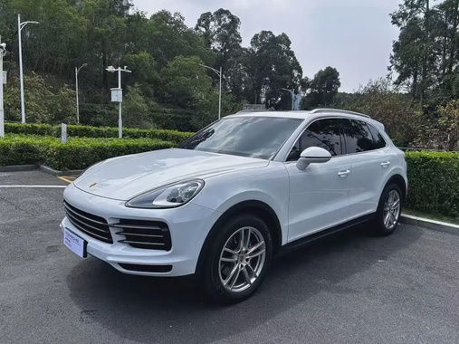 Porsche Cayenne 2021