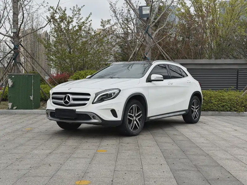 Mercedes-Benz GLA-Class