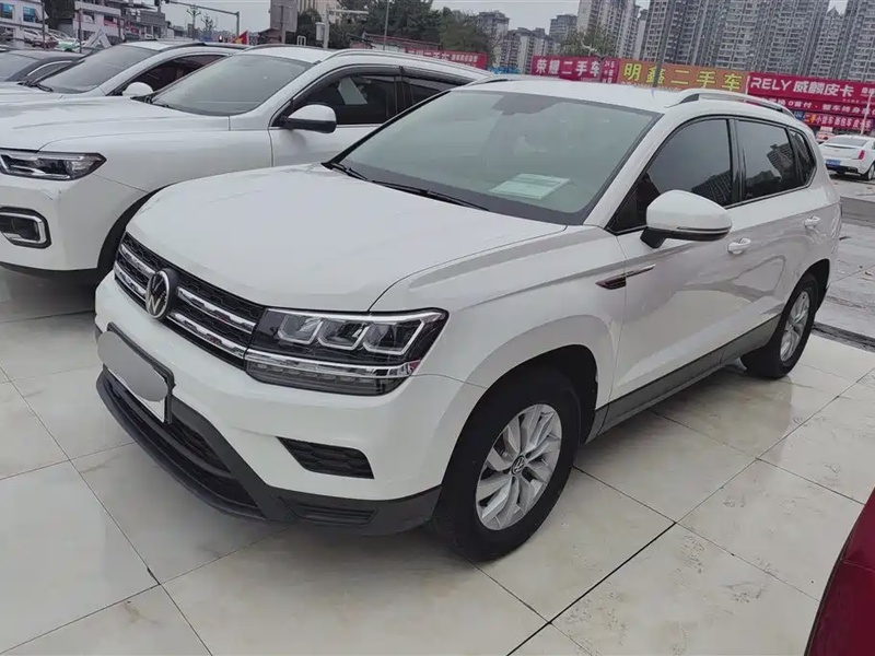 Volkswagen Tharu