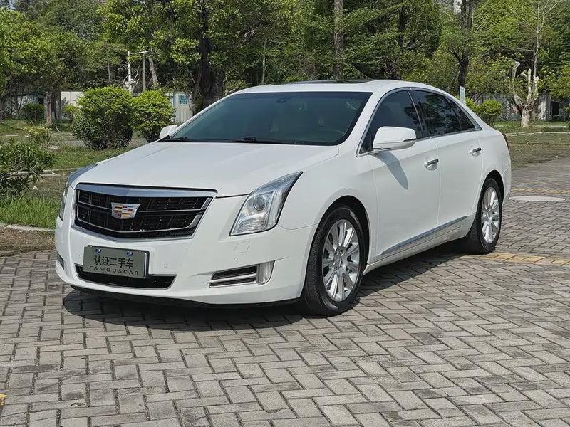 Cadillac XTS
