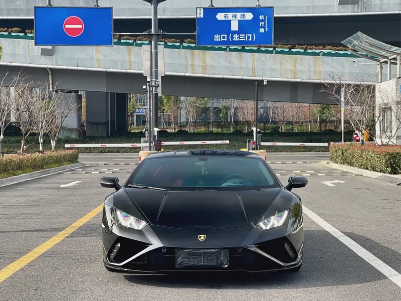 Lamborghini Huracan
