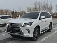 Lexus LX 2022