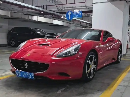 Ferrari California 2013