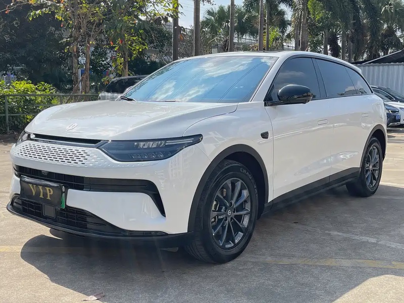 Leapmotor C11