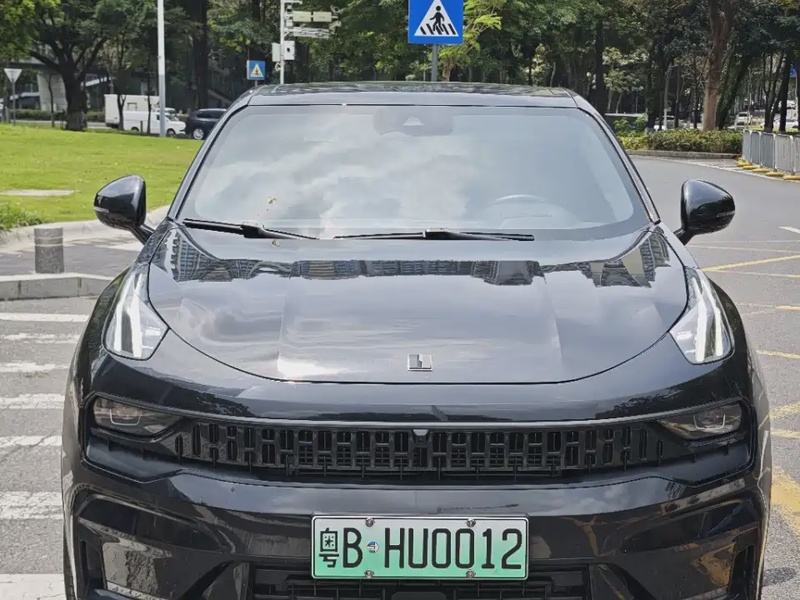 Lynk & Co 05
