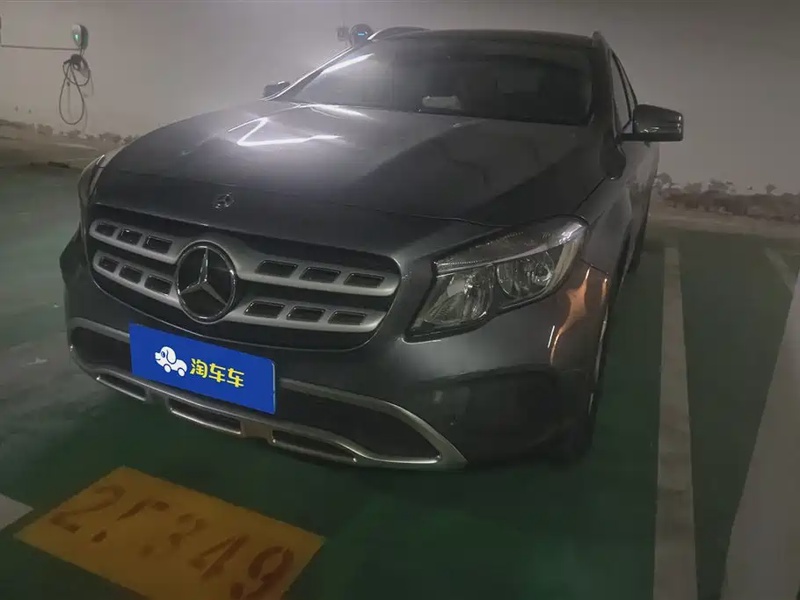 Mercedes-Benz GLA-Class