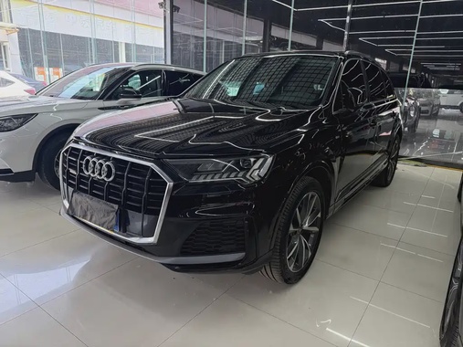 Audi Q7 2021