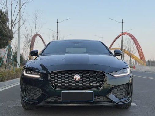 Jaguar XE 2022