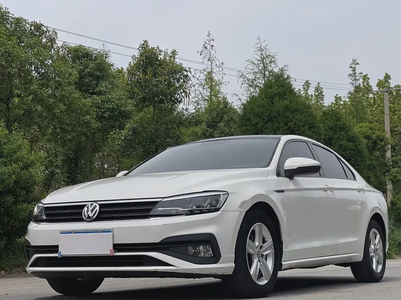 Volkswagen Lamando