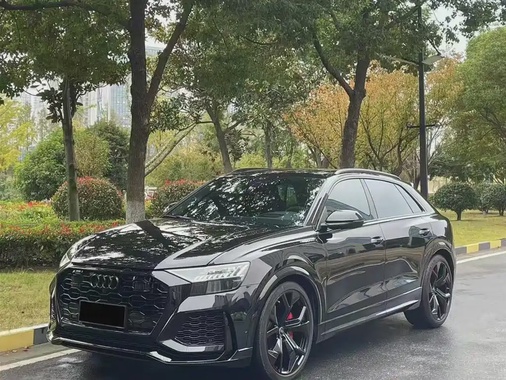 Audi RSQ8 2024