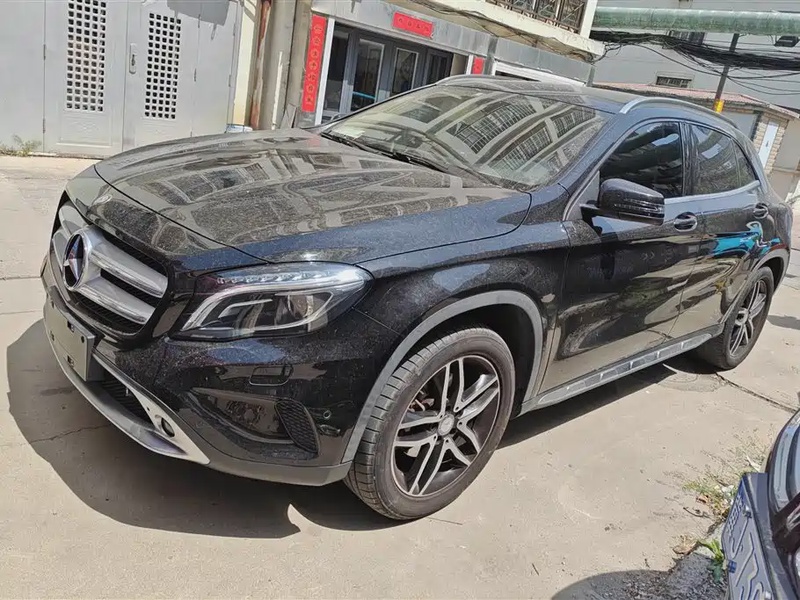 Mercedes-Benz GLA-Class