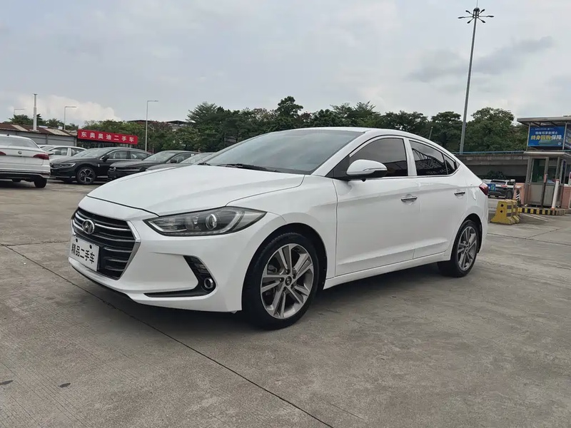 Hyundai Elantra