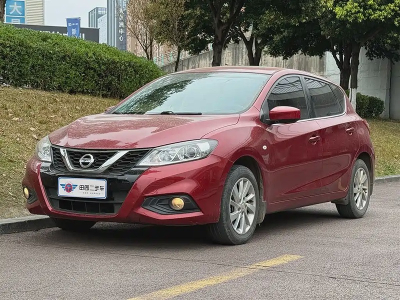 Nissan Tiida