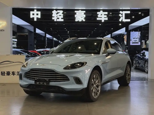 Aston Martin DBX 2022