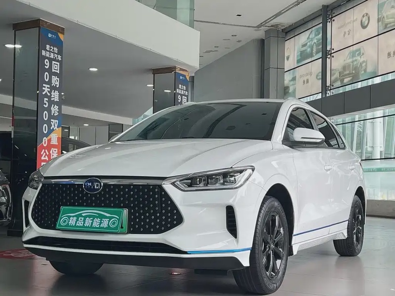 BYD e2