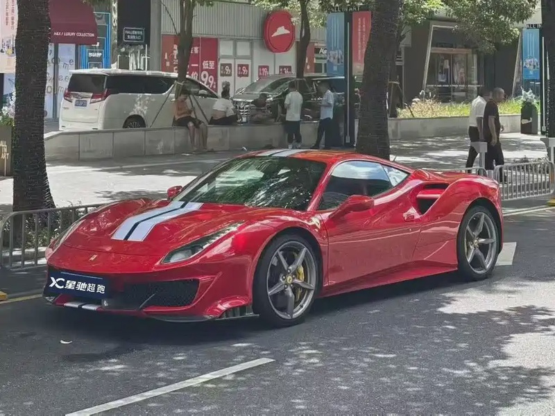 Ferrari 488