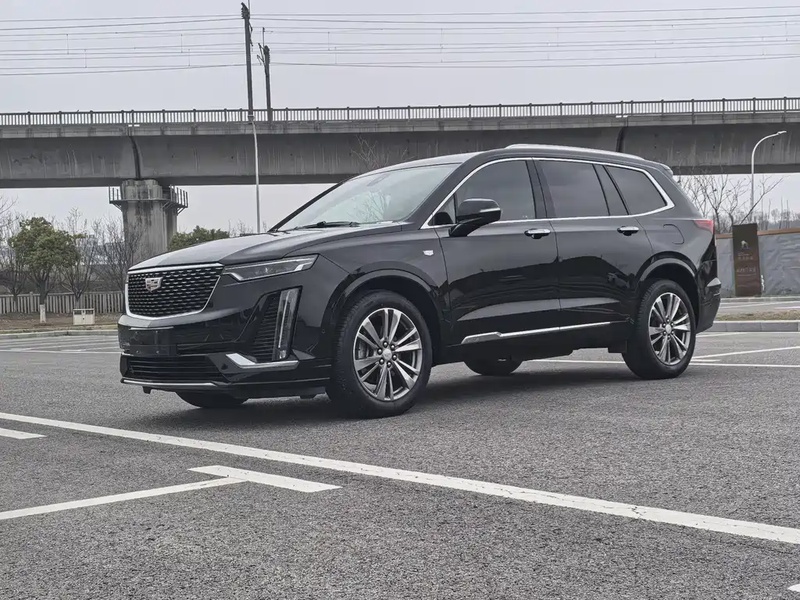 Cadillac XT6