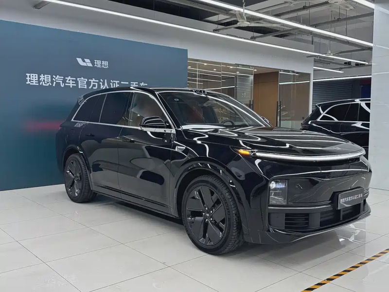 Li Auto L8
