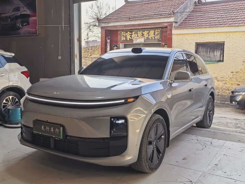 Li Auto L6