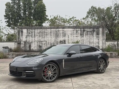 Porsche Panamera 2018