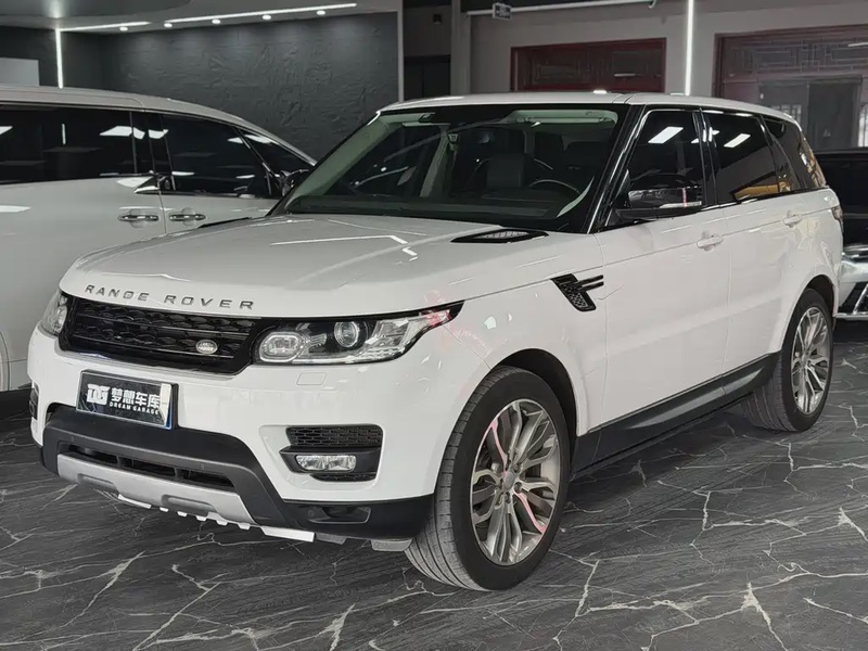 Land Rover Sport