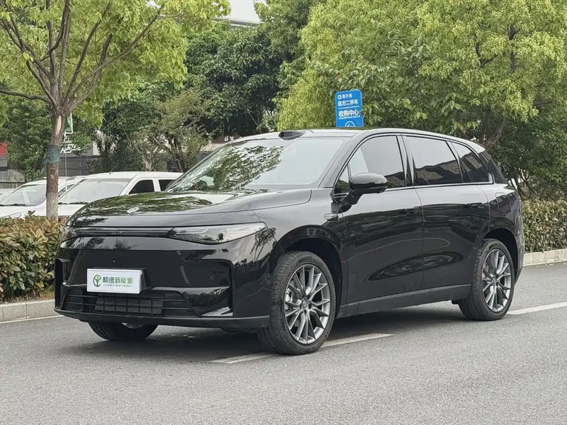 Leapmotor C10